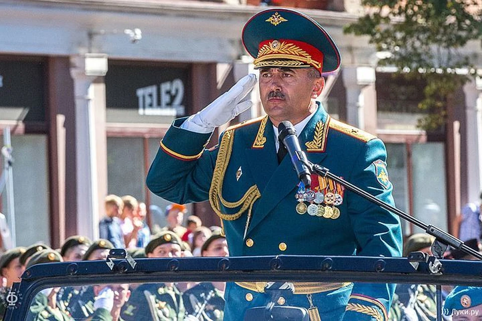 Генерал-майор Петр Милюхин сейчас находится в реанимации Фото: luki.ru