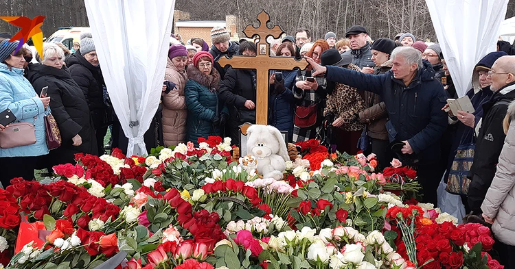 Фото Юлии Началовой В Открытом Гробу