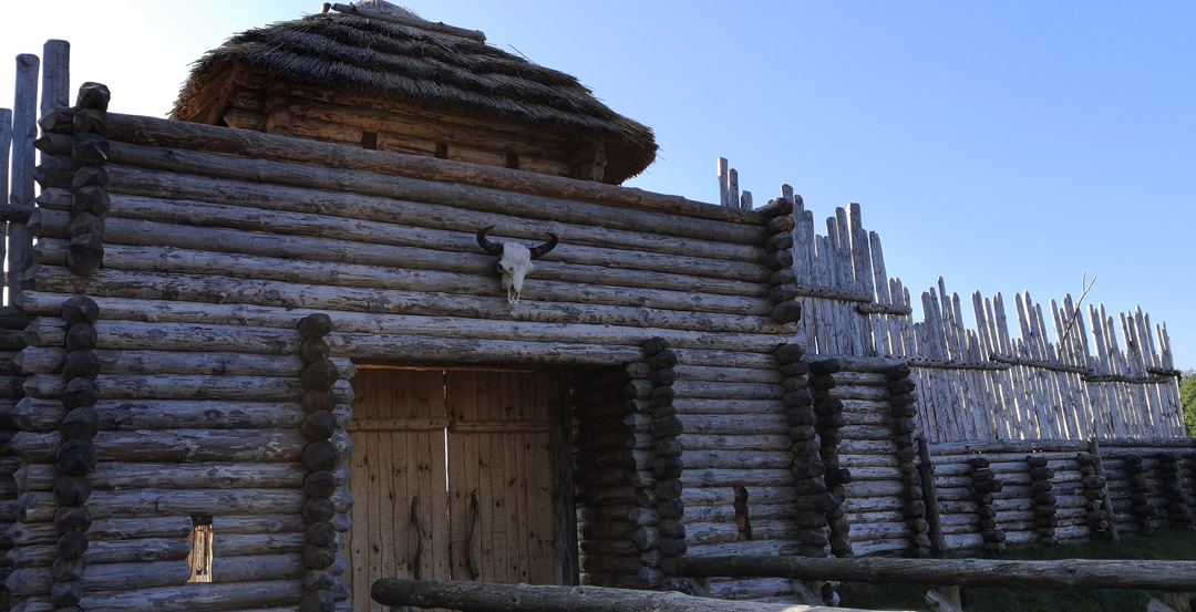 Городище бронзового и железного века.