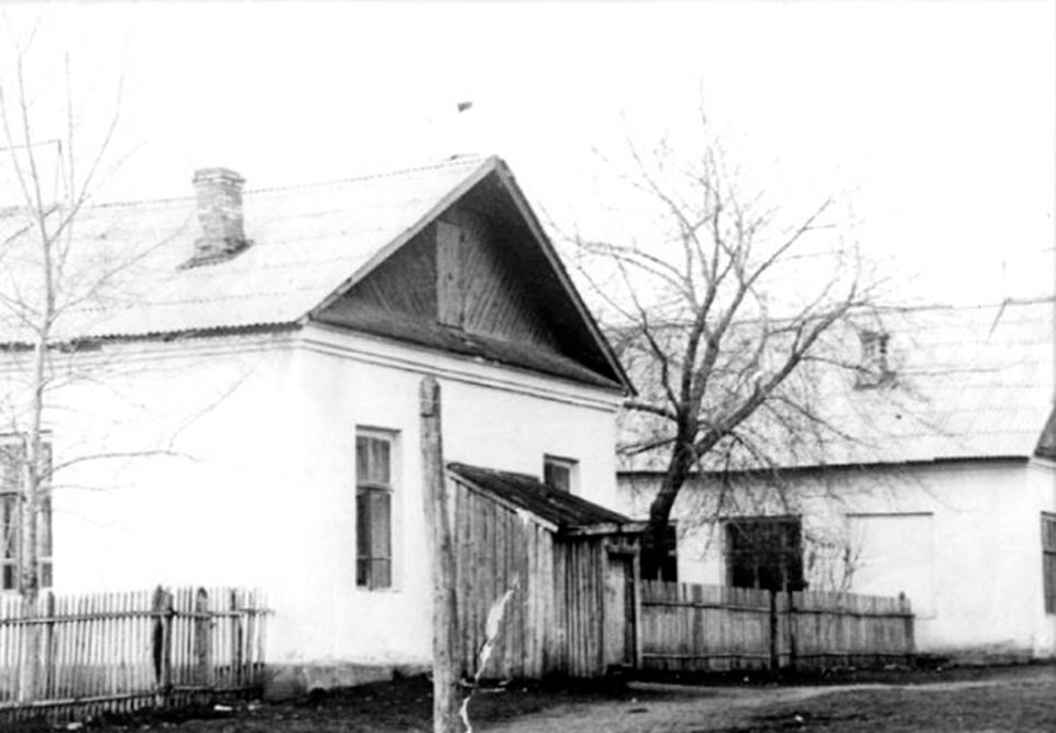 Здание похвистневской школы №1, переоборудованной под госпиталь. Фото: администрация г.о. Похвистнево.