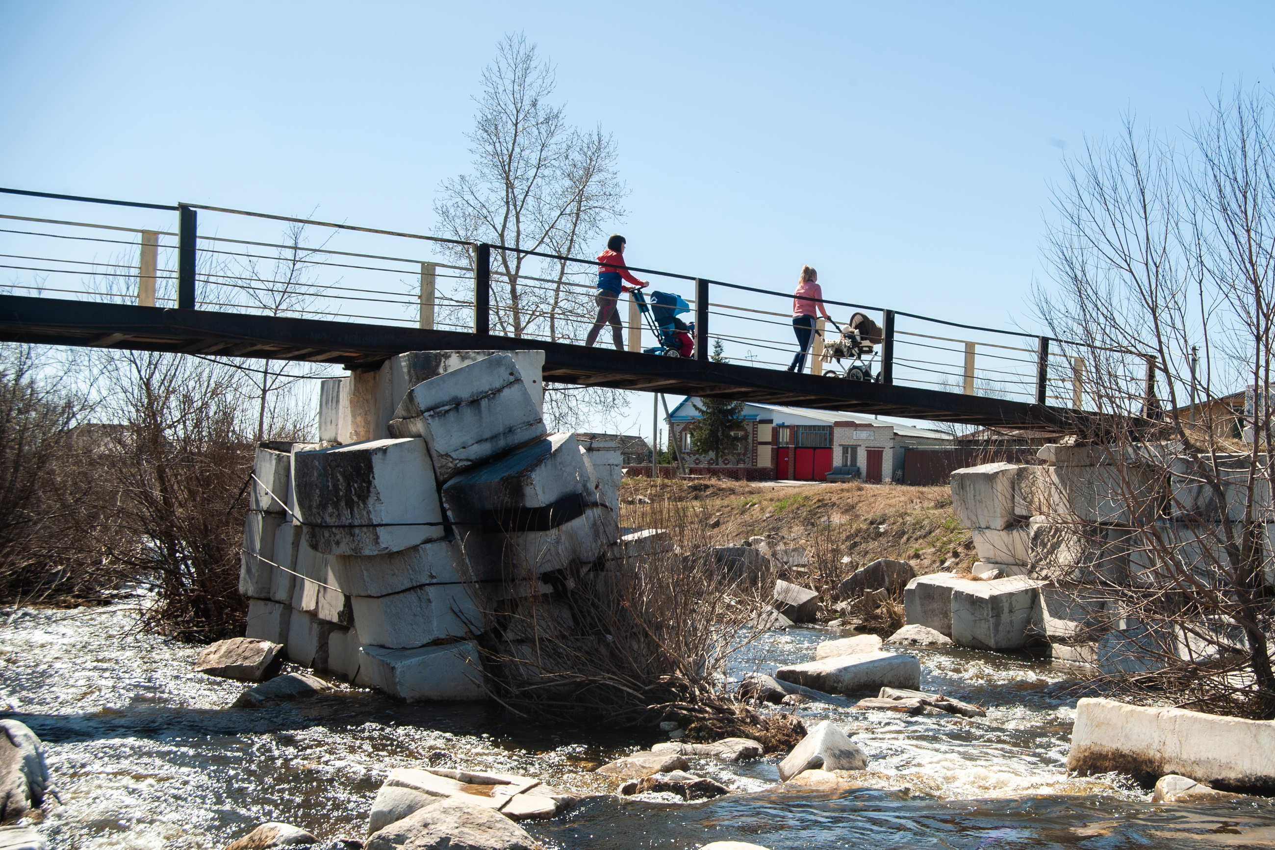 Село названо в честь одноименной речки Коелга
