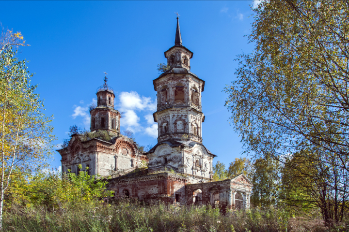 Владимирско-Богородицкая церковь в селе Верхокуменском Куменского района, построенная в 1770 году. Фото: Елена Чудиновских