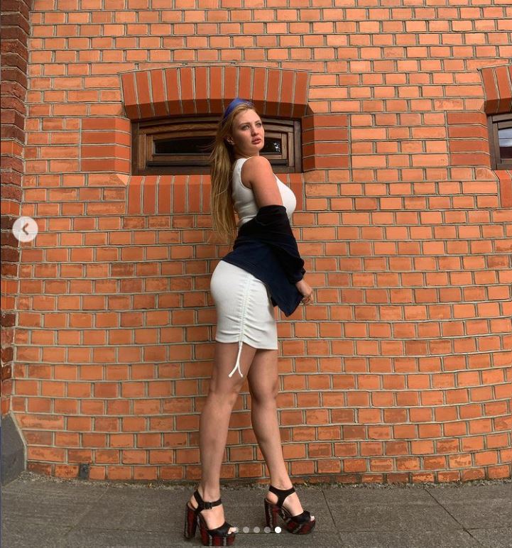 У Мелиссы пухлые накачанные губы и пятый размер груди. Фото: Инстаграм.