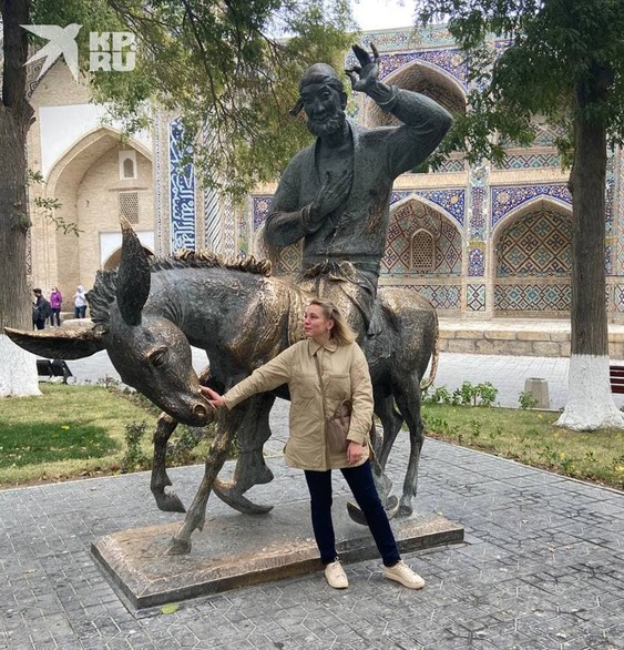 Памятник Ходже Насреддину в Бухаре.