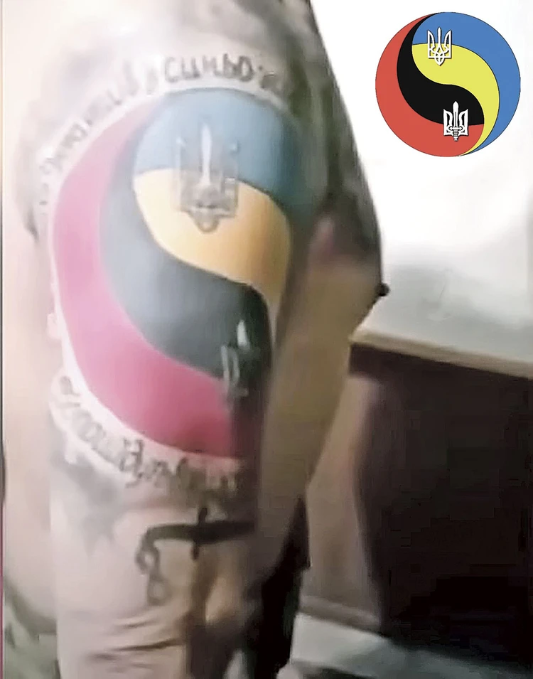Тюремные татуировки на русском языке обнаружили у советника нового президента Аргентины