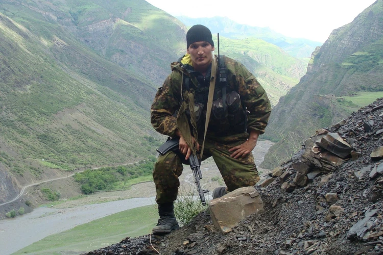 Дома героя его так и не дождались супруга, 6-летний сын и пожилые родители. Фото: личный архив героев публикации.