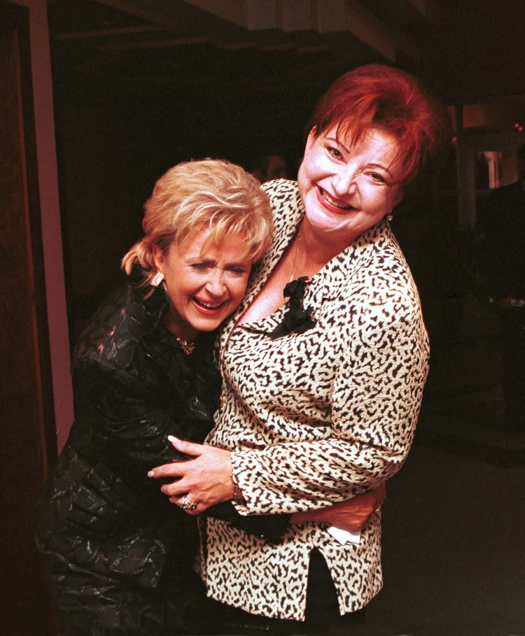 Орыс порносы: Бір жігіт көшеде кездесті