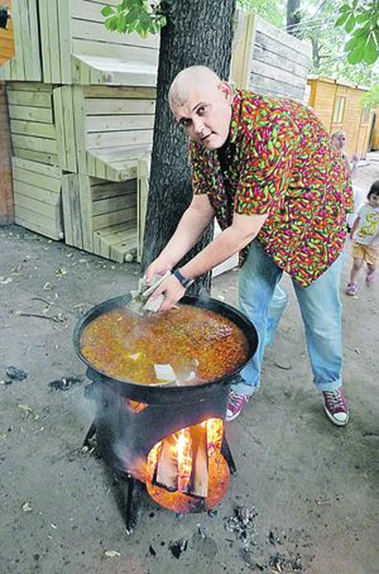 Отчаянный домохозяин: Сербские вечера в парке культуры - KP.RU