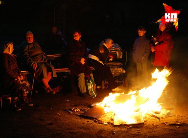 Первую ночь после толчков многие калининградцы провели на улицах, боясь возвращаться в свои квартиры.