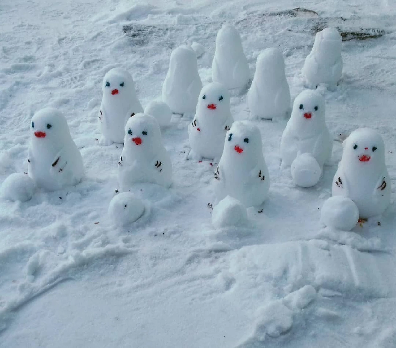 15 безумных идей из чего можно сделать снеговика, если у вас нет снега