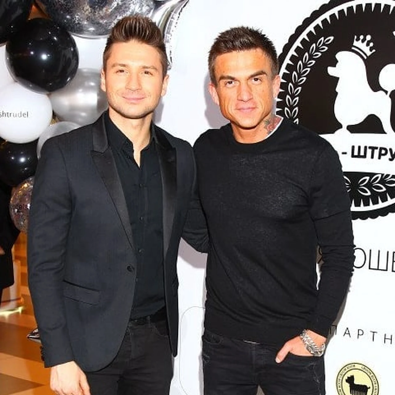 Толық және жетілген әйелдердің порнофотосуреттері