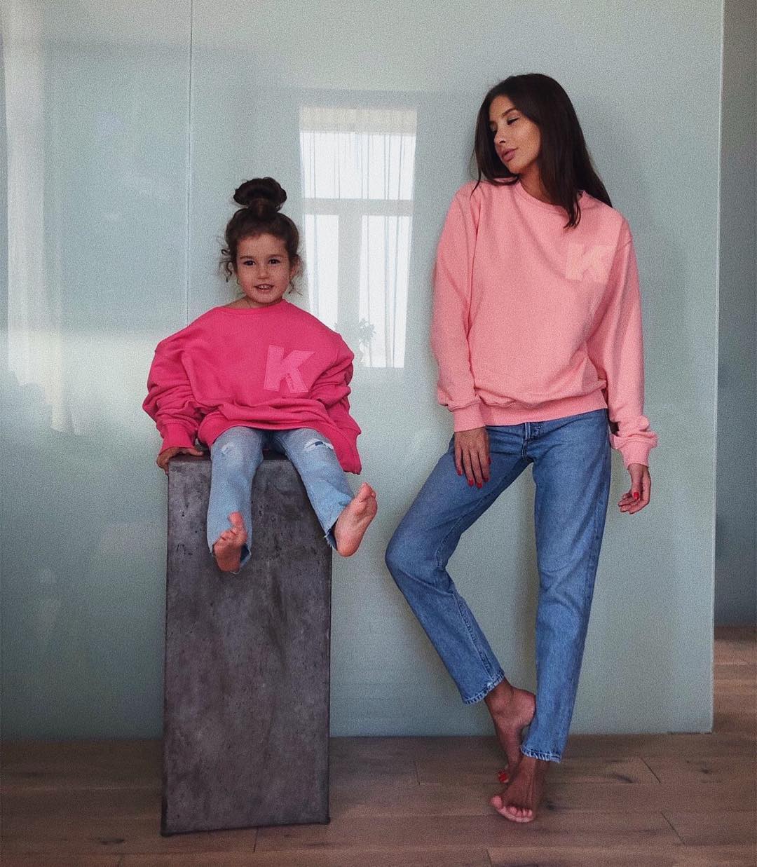 А вот такие у нас новые sweatshirts